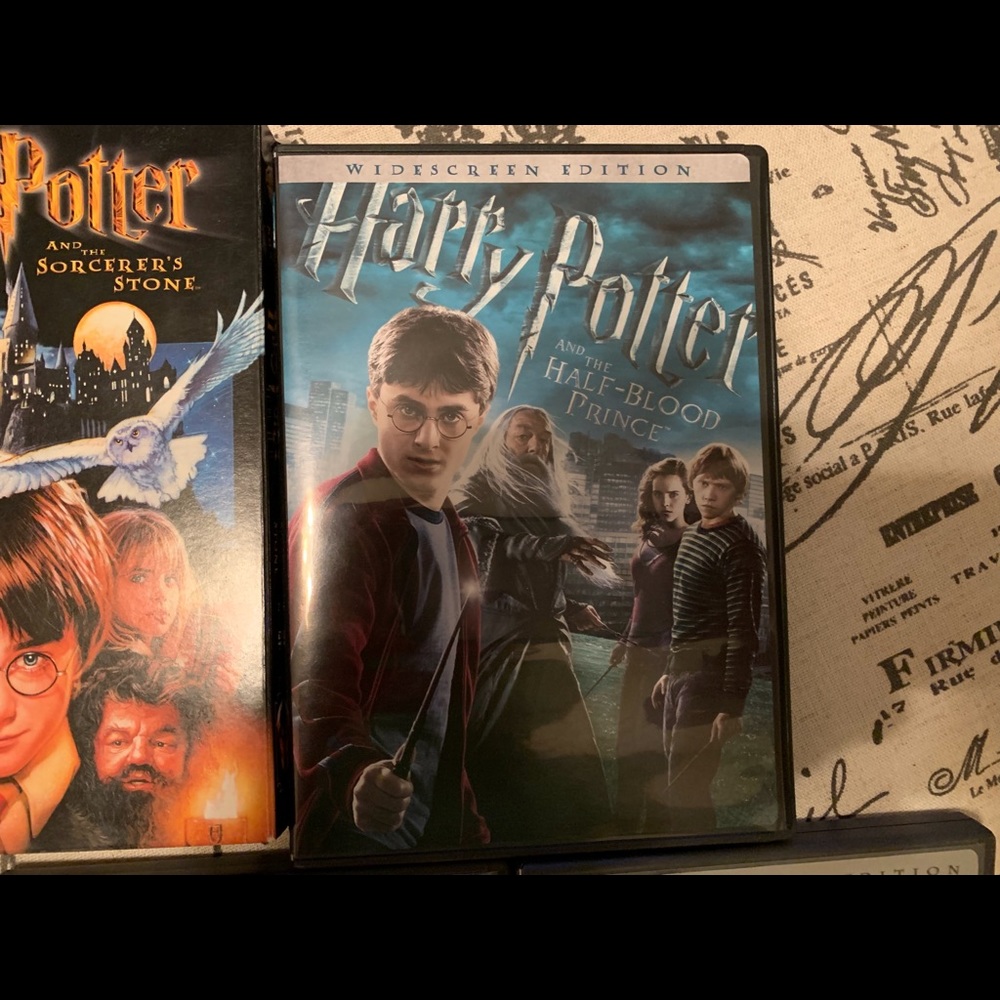 DONATED Harry Potter DVD's - Picture 2 of 8